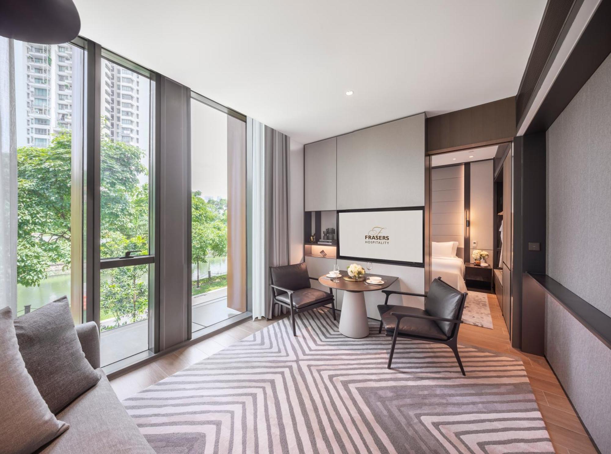 Khách sạn hẻo lánh Fraser River Promenade, 5*